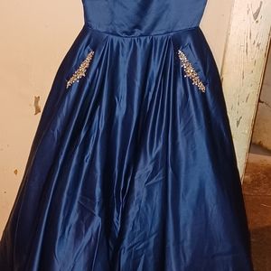 Prom dress blue size 12 nearly new.